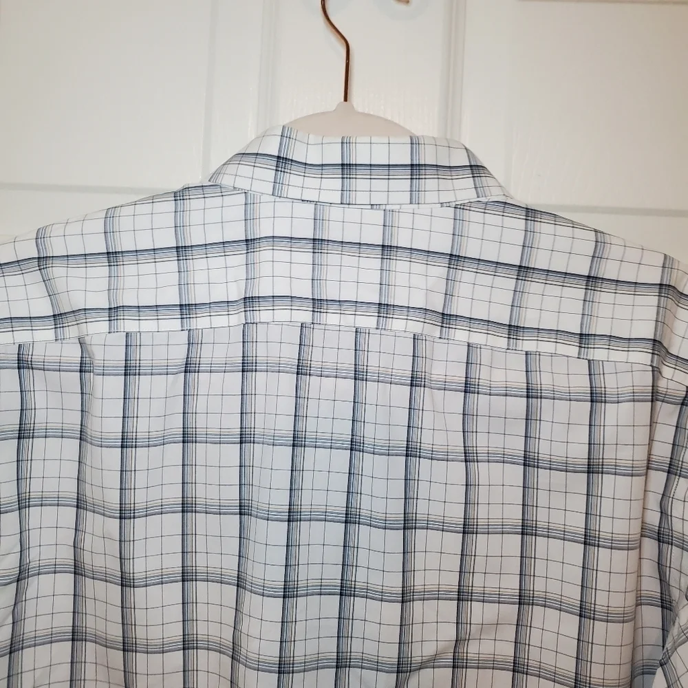 Banana Republic Men's Medium Non-Iron Classic Fit Shirt Long Sleeve 100% Cotton